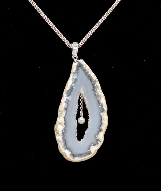 agate pearl drop pendant necklace
